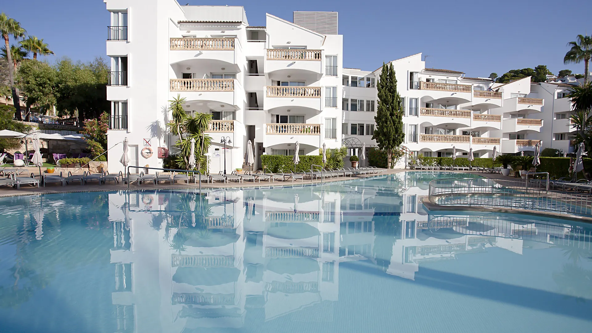 Hotel La Pergola Mallorca Port D'Andratx Aparthotel